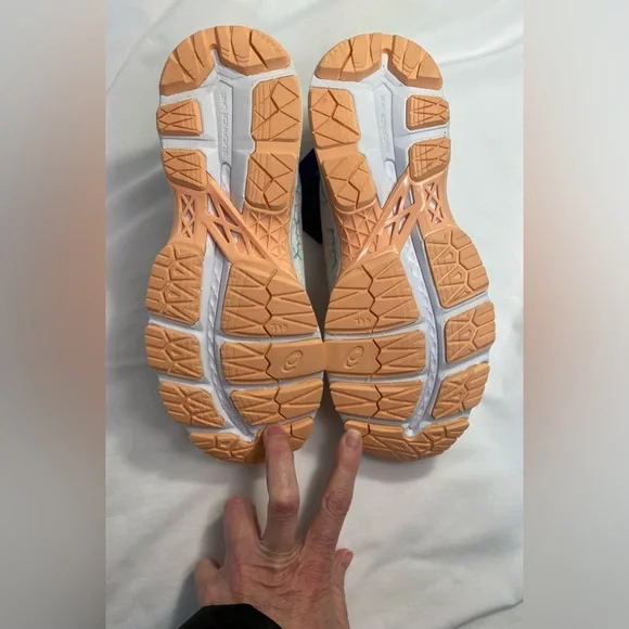 NIB ASICS Gel Kayano 24 Lite Show white/apricot ice sz 8 NWT - Picture 12 of 16